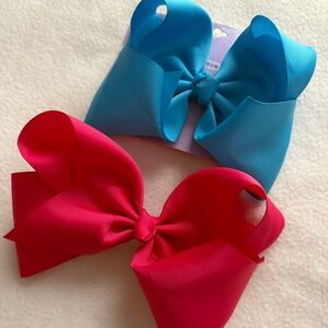 Grosgrain hair bows (2)